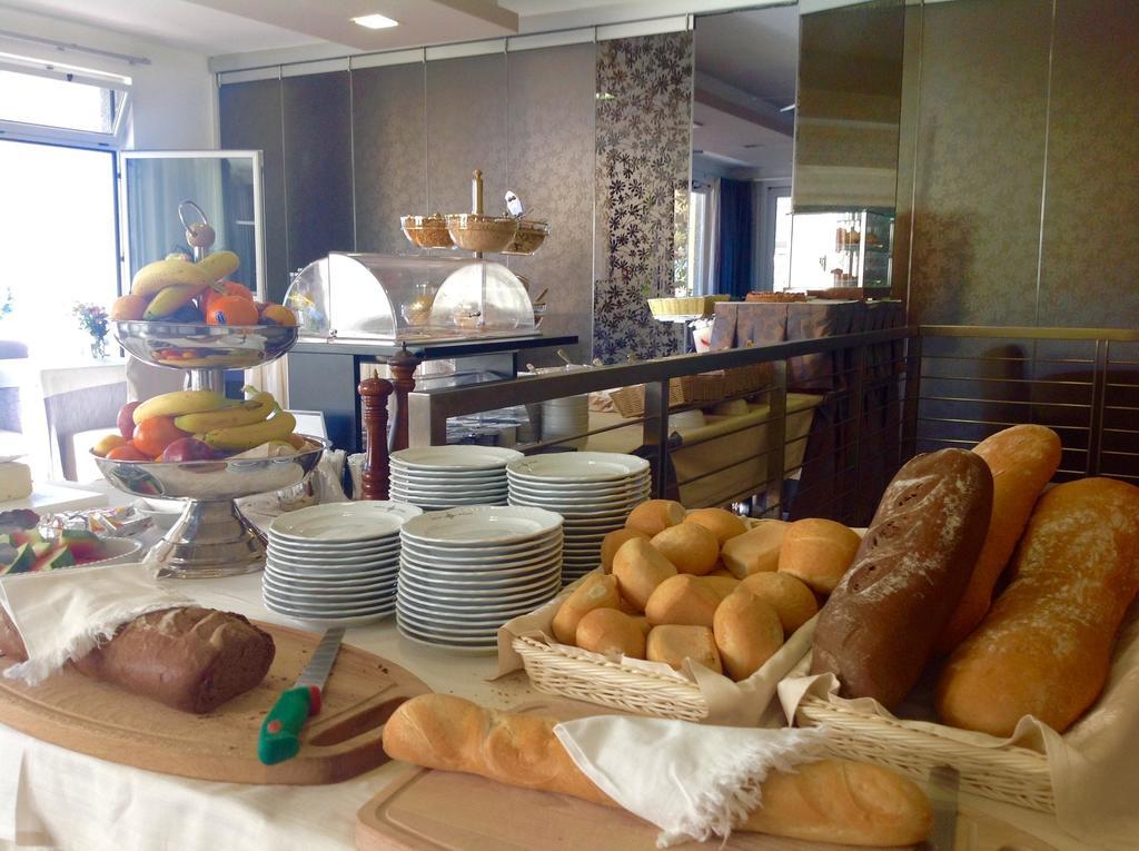 Hotel La Bussola Orta San Giulio Kültér fotó