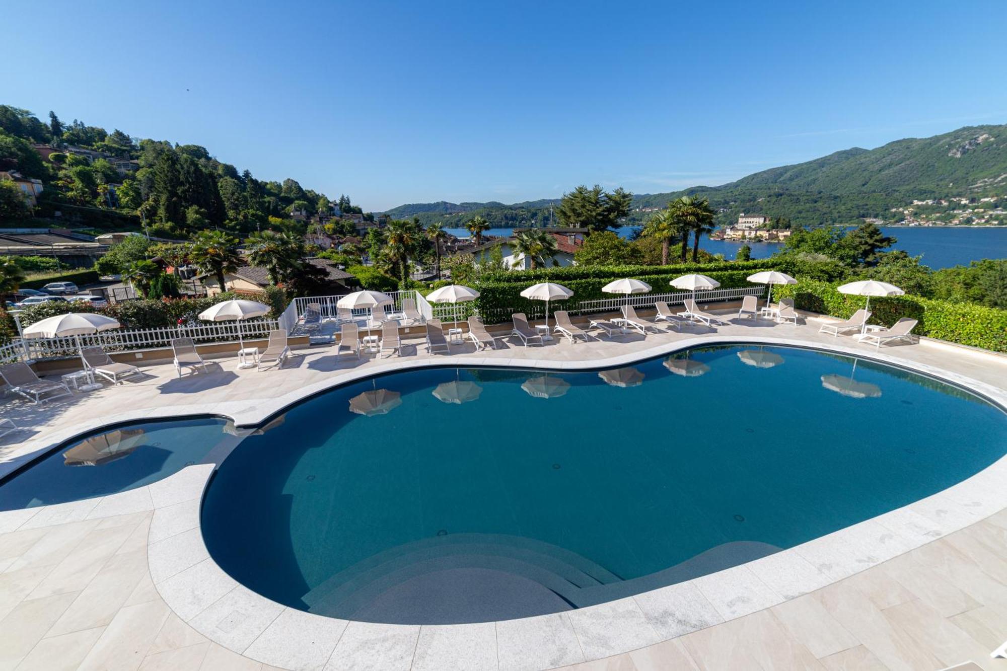 Hotel La Bussola Orta San Giulio Kültér fotó