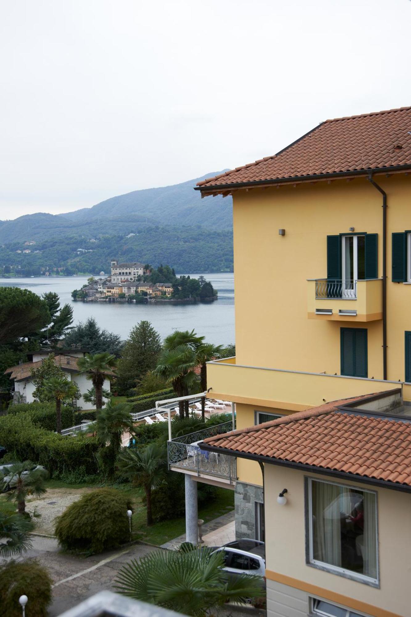 Hotel La Bussola Orta San Giulio Kültér fotó