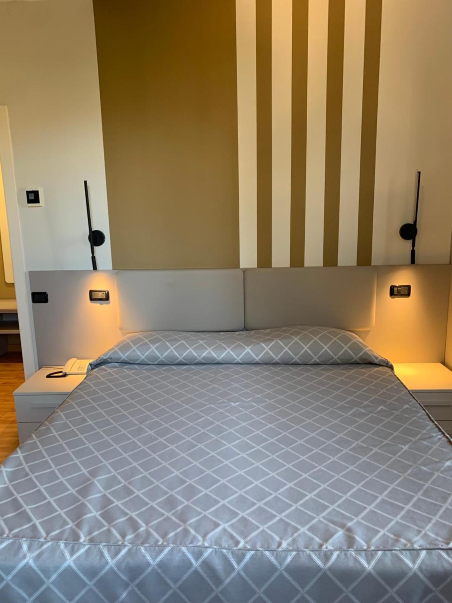 Hotel La Bussola Orta San Giulio Kültér fotó