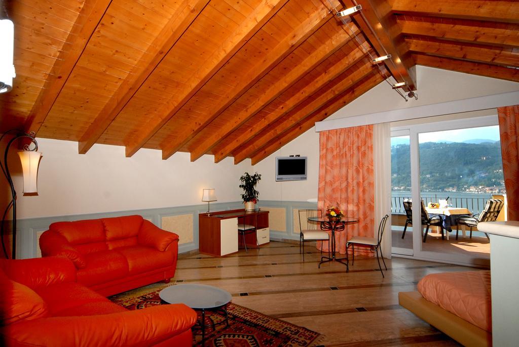 Hotel La Bussola Orta San Giulio Kültér fotó